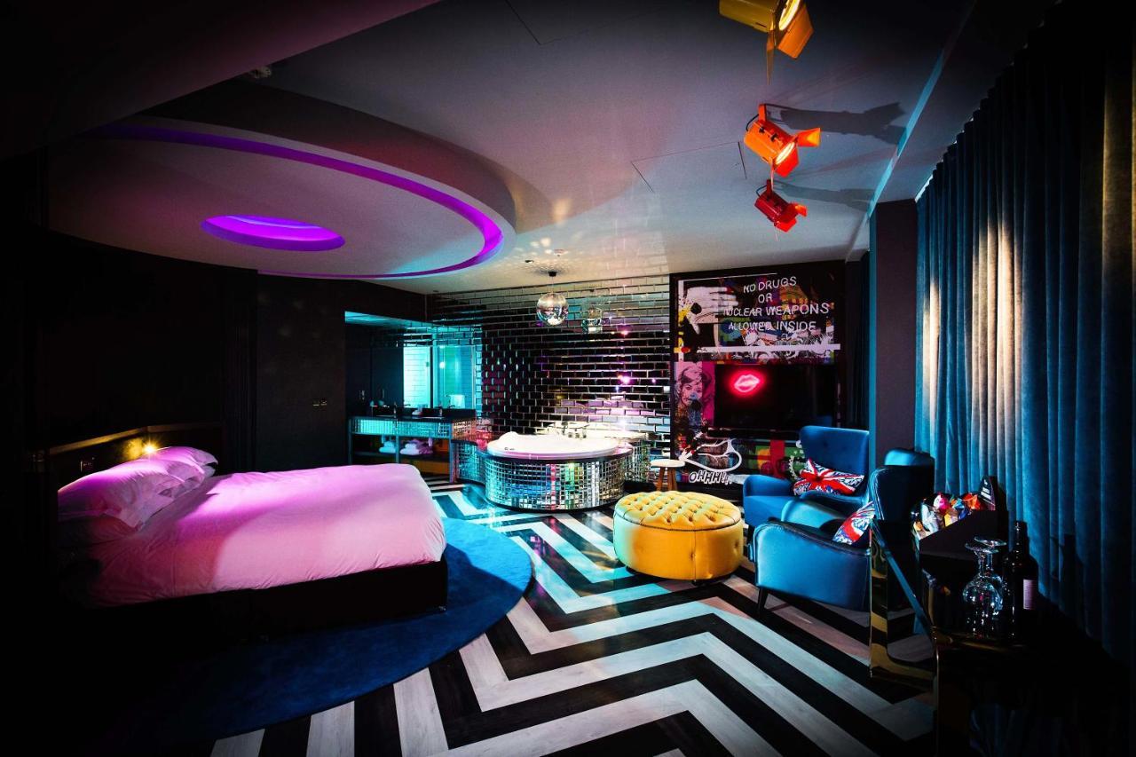 มัลแมซง เบอร์มิงแฮม Hotel ภายนอก รูปภาพ