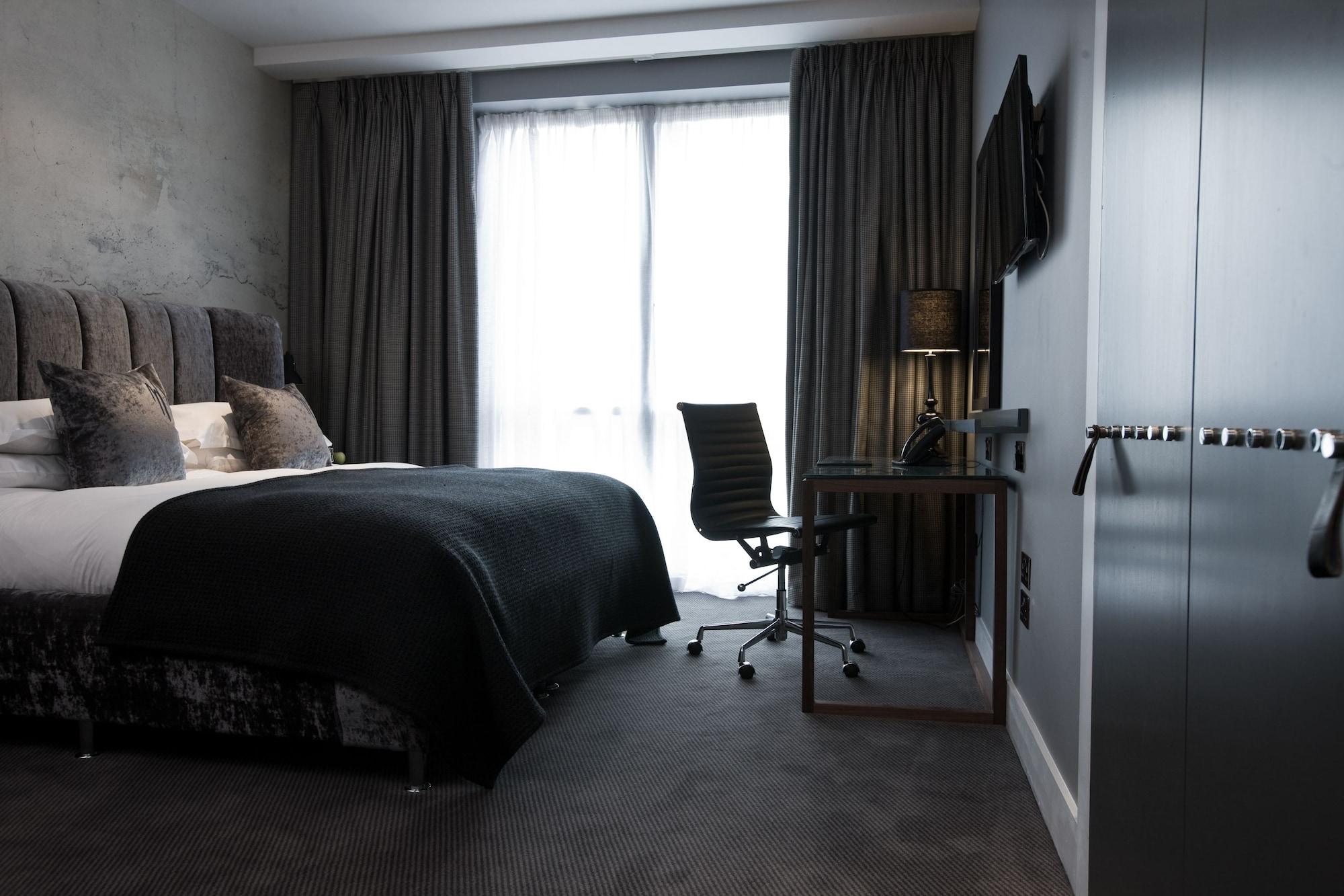 มัลแมซง เบอร์มิงแฮม Hotel ภายนอก รูปภาพ