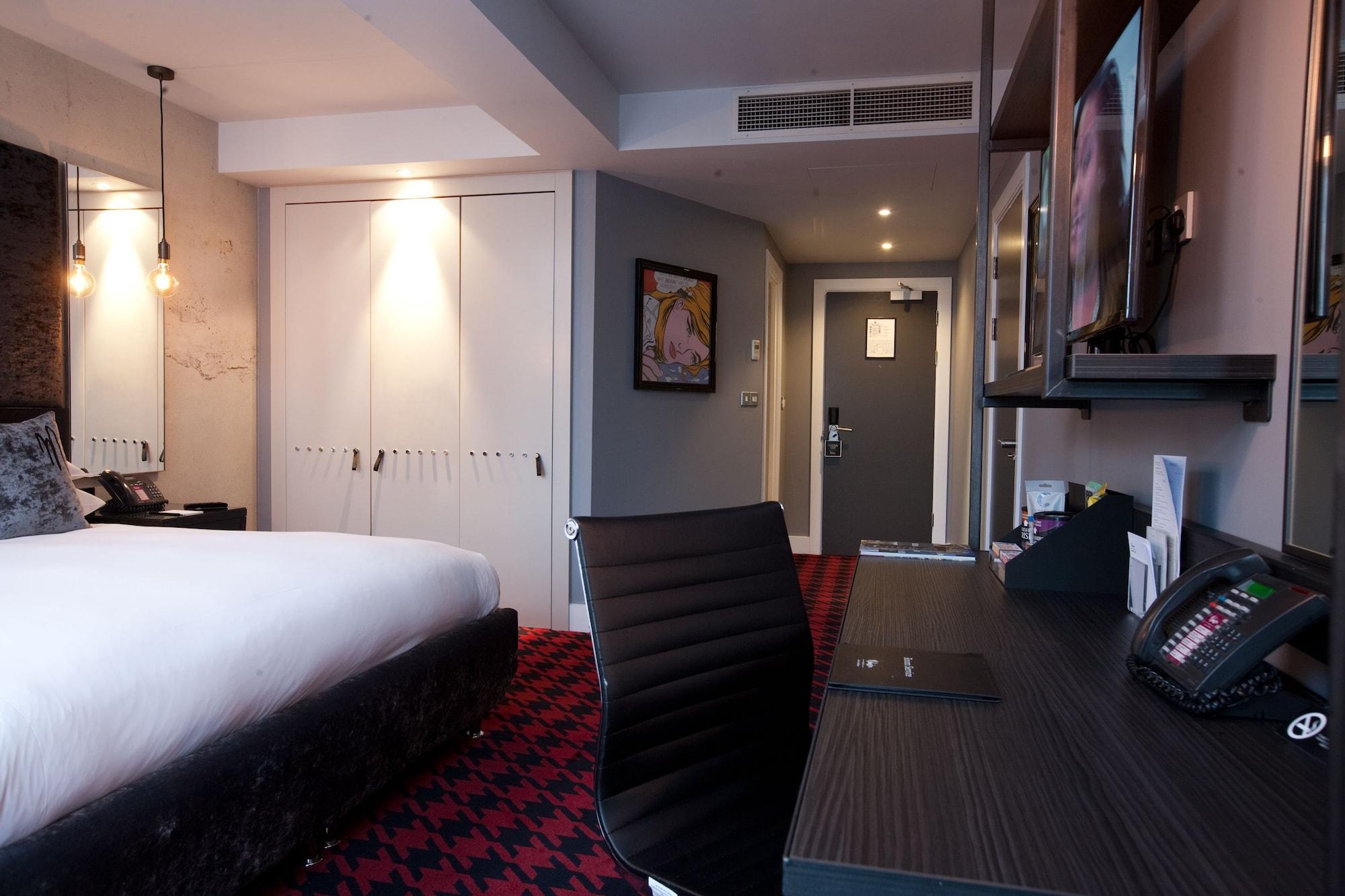 มัลแมซง เบอร์มิงแฮม Hotel ภายนอก รูปภาพ