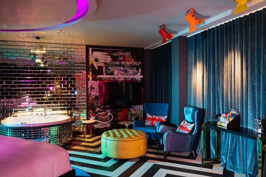 มัลแมซง เบอร์มิงแฮม Hotel ภายนอก รูปภาพ
