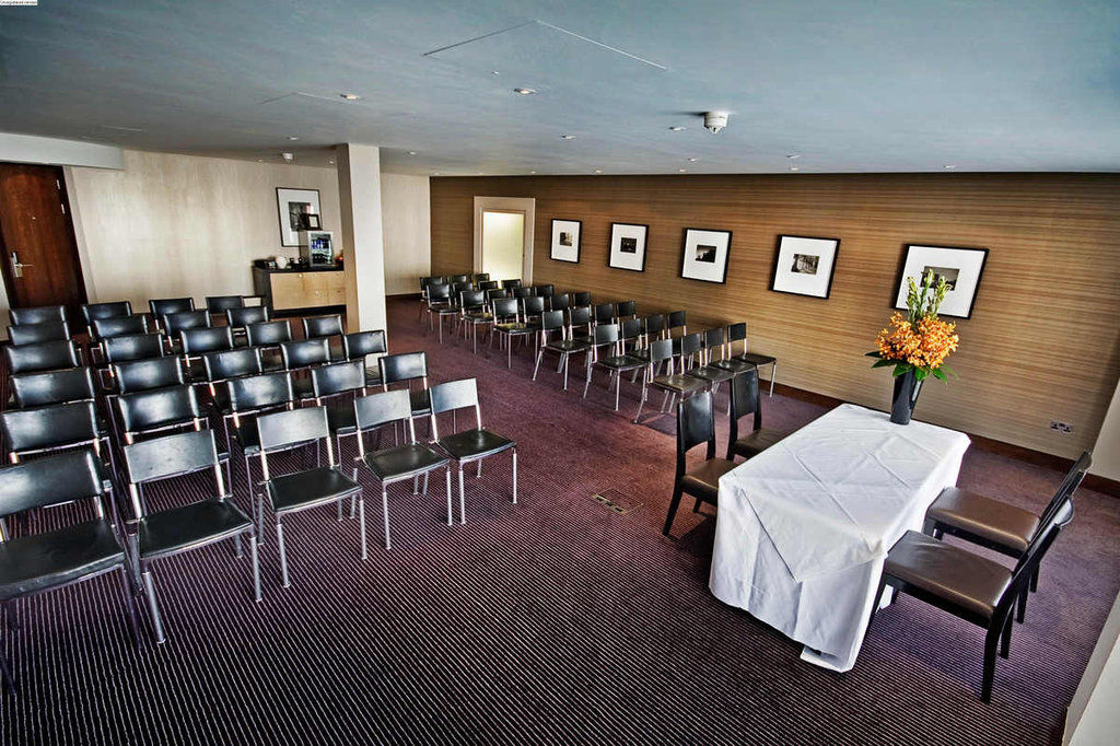 มัลแมซง เบอร์มิงแฮม Hotel ภายนอก รูปภาพ
